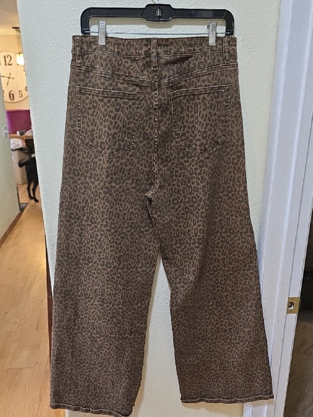 High-Rise Wide Leg Jeans in Brown Leopard Print - Picture 3 of 3